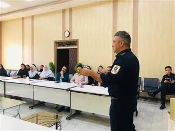 برگزاری کارگاه مقابله با مخاطرات احتمالی در محیط زندگی و کار