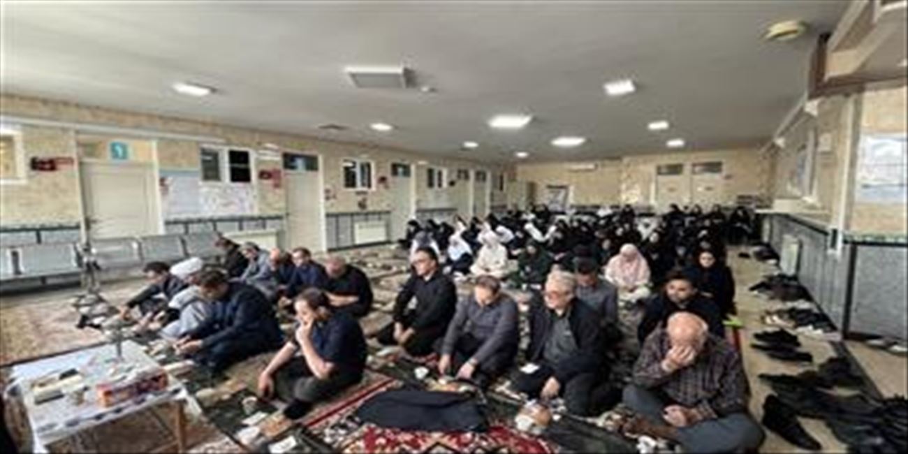 برگزاری مراسم زیارت عاشورا در سالروز سوم امام حسین (ع) در بیمارستان
